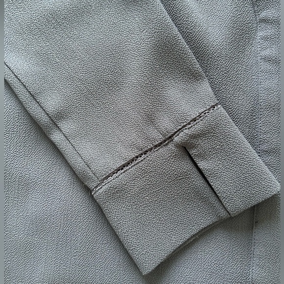 🌸2 for 1🌸✨Like New✨ H&M Navy Blouse - Picture 3 of 3